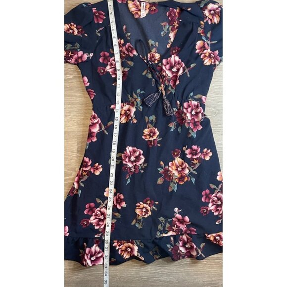Xhilaration Navy Floral V Neck Faux Wrap Ruffle Hem Knee Length Dress Sz XS - Picture 10 of 11